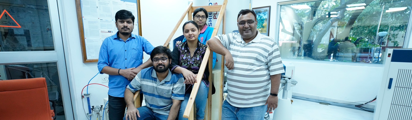 team-members-pic